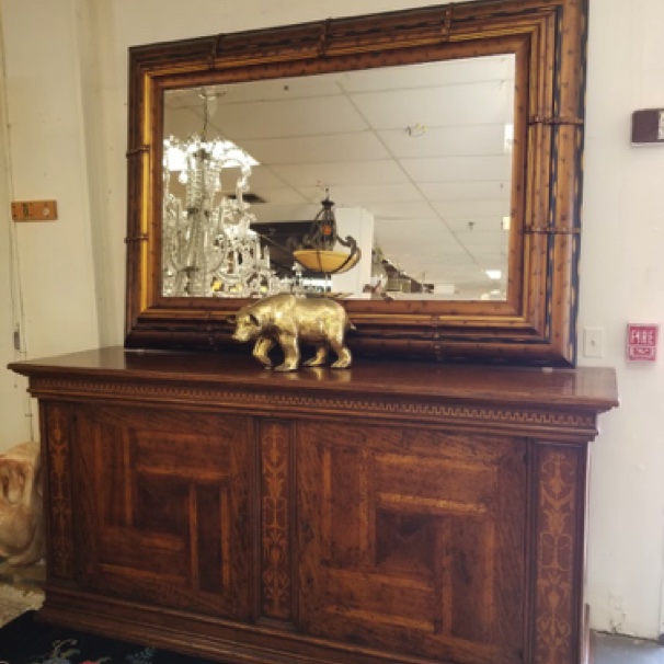 Buffet and Mirror